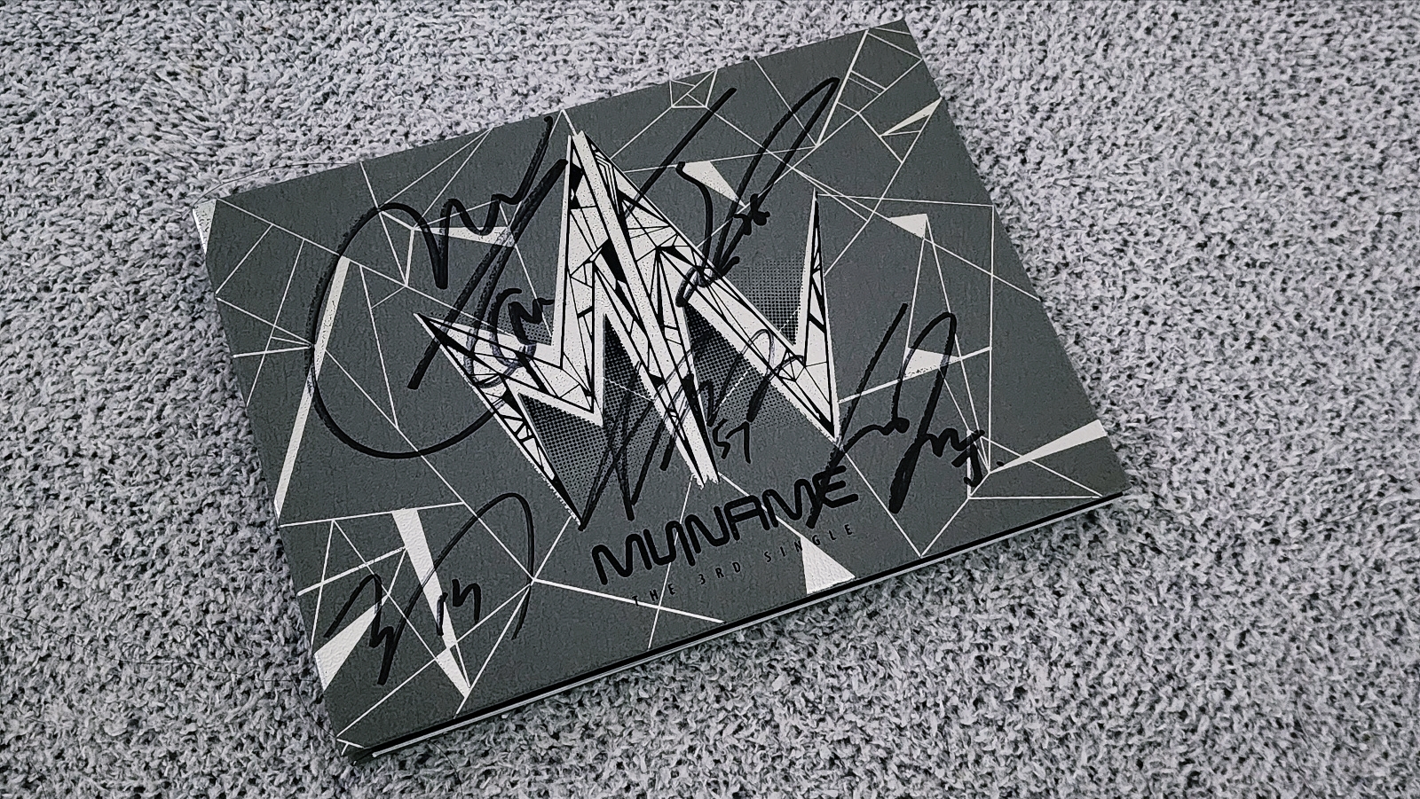 마이네임 친필싸인앨범 /MYNAME 사인 앨범