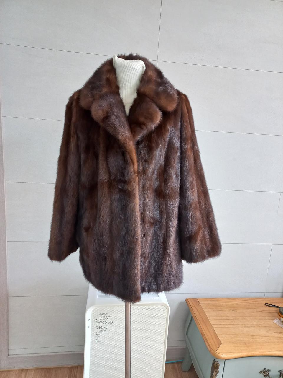 마호가니 통밍크 코트