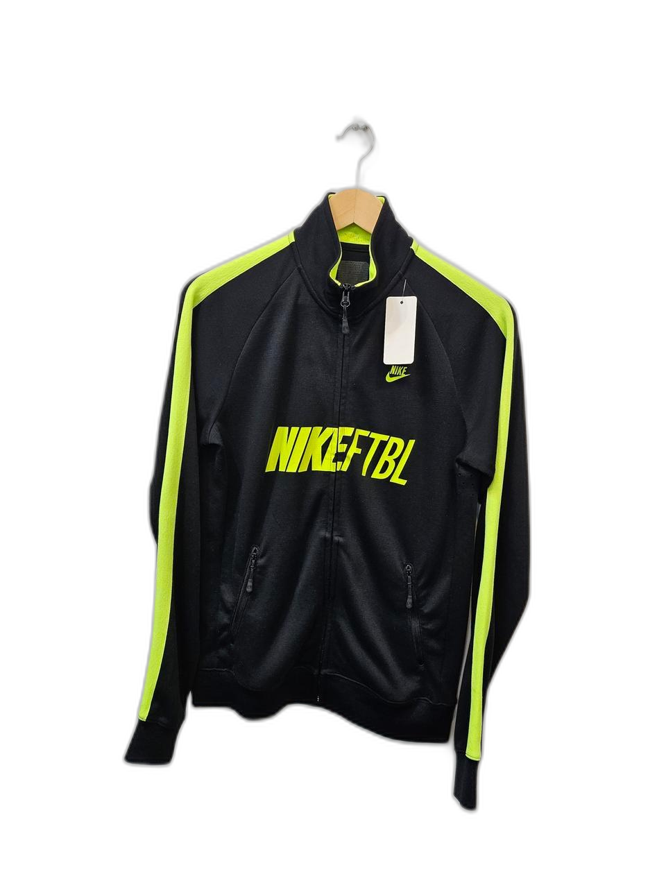 나이키 트레이닝 상의 95