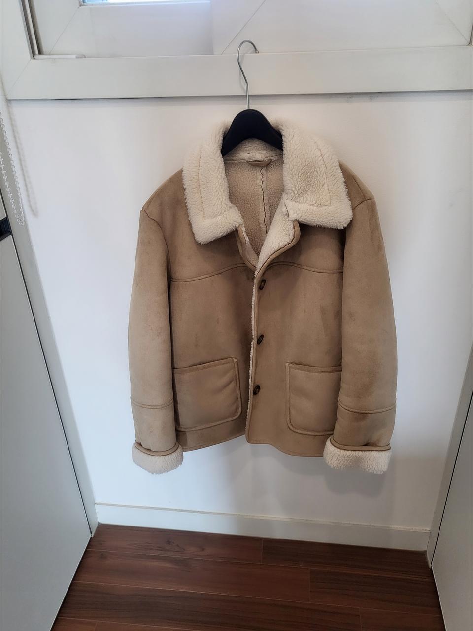 스파오 무스탕자켓