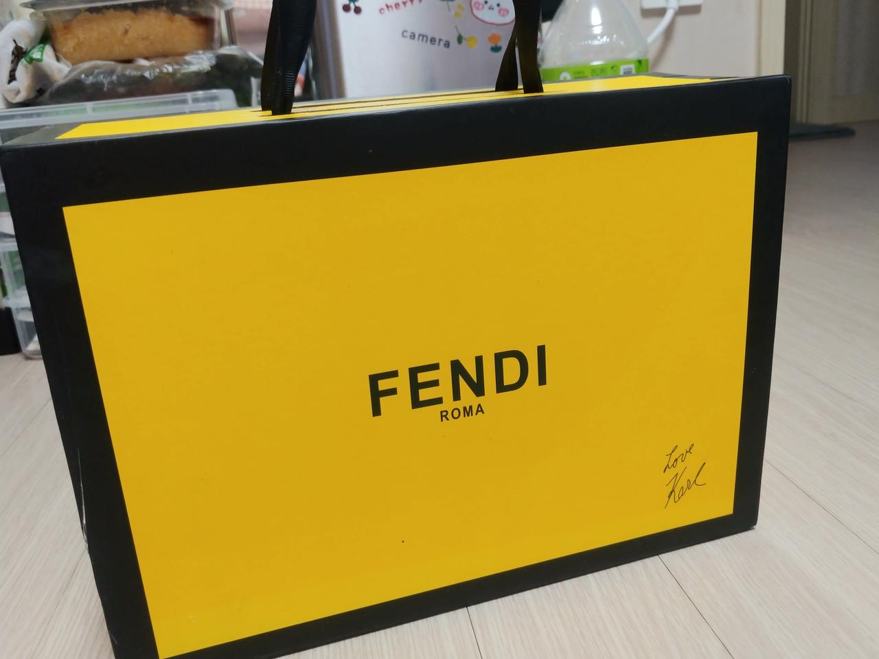 펜디 스몰 몬트레조 버킷백 브라운 (복조리백)