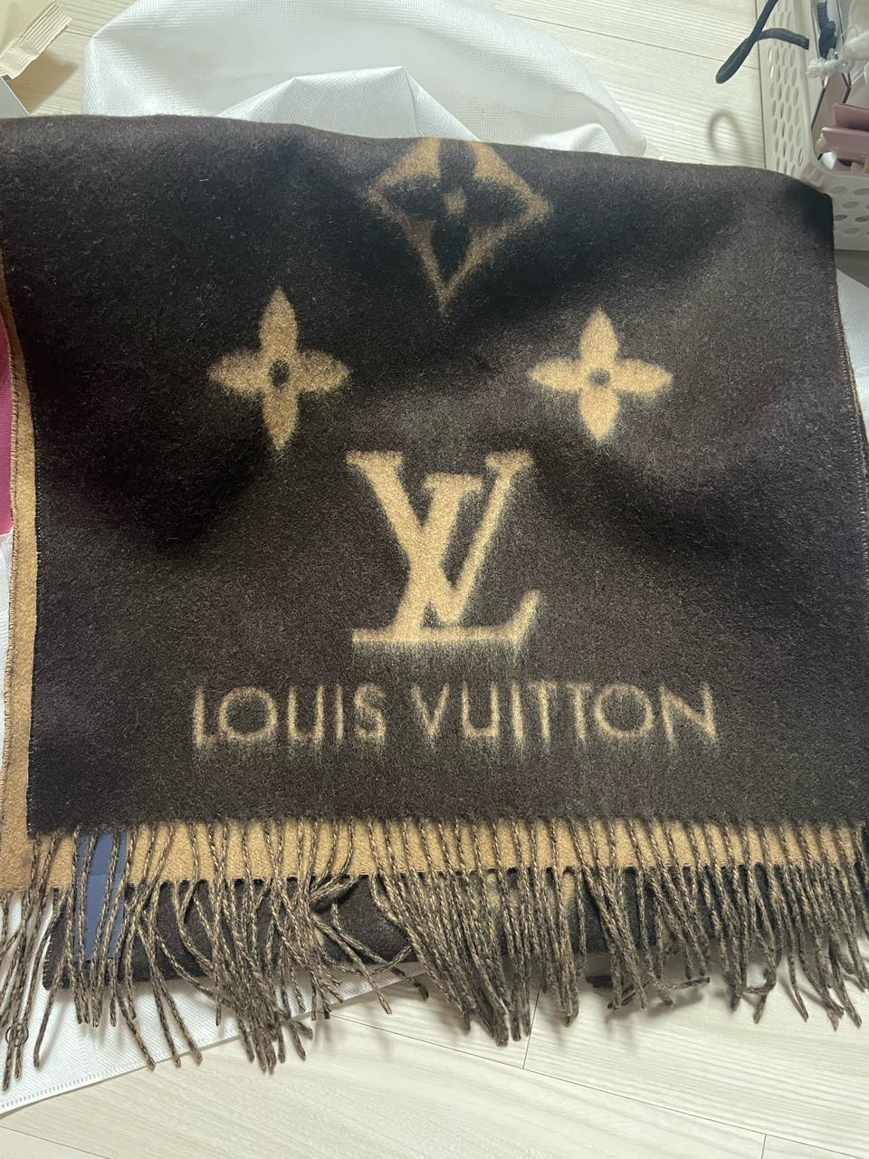 루이비통 머플로 목도리
