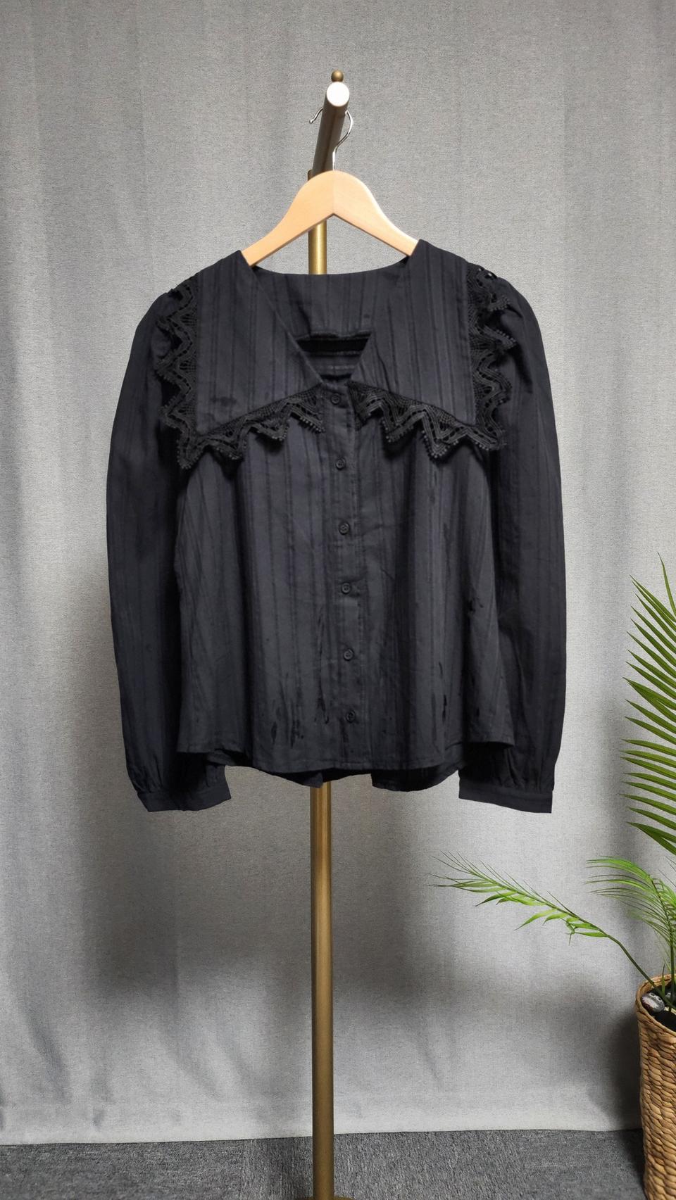 자수레이스 빅카라 블라우스