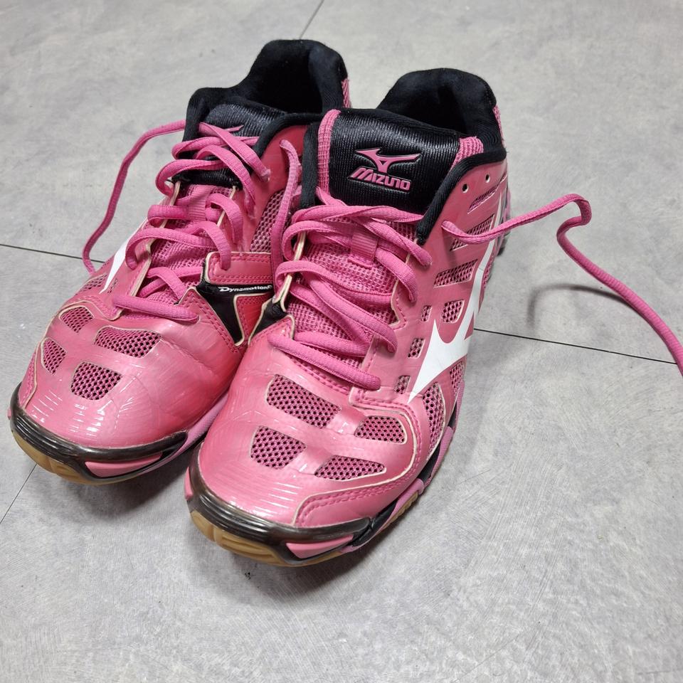 미즈노 웨이브 브라이트닝 배구핸드볼스포츠화240