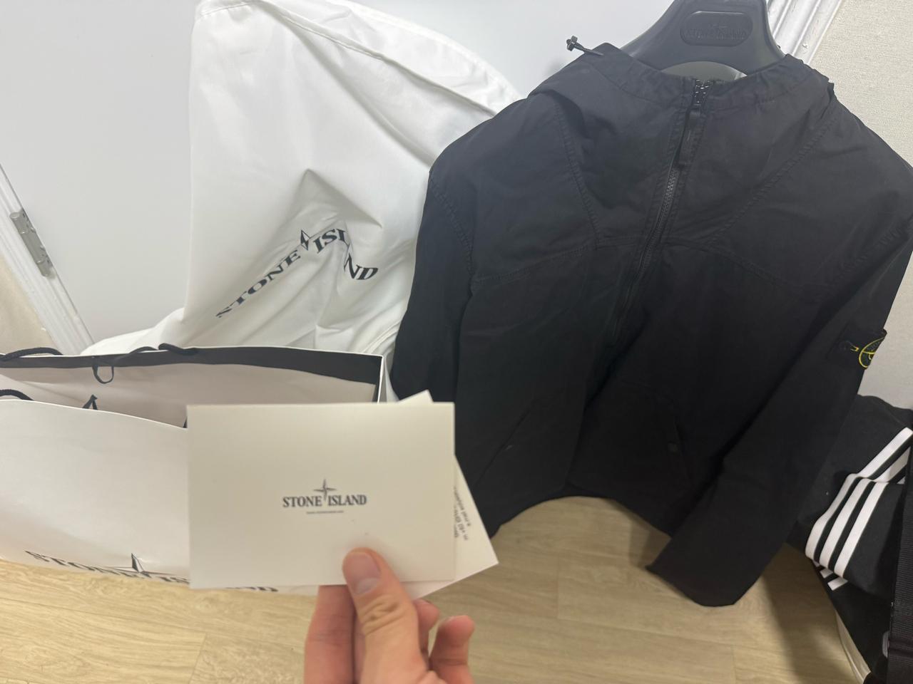 스톤아일랜드 바람막이