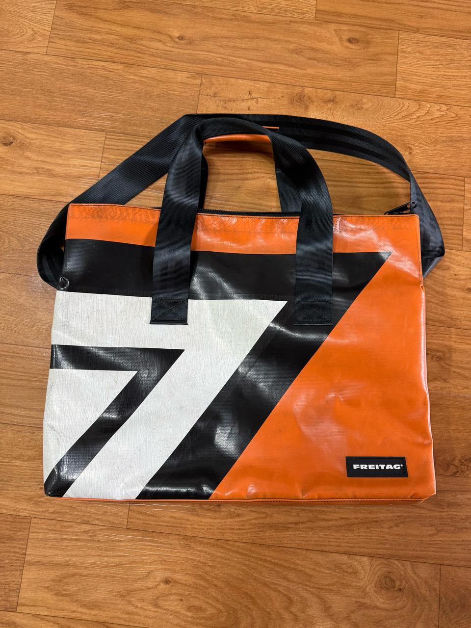 프라이탁 F45 로이스 새상품