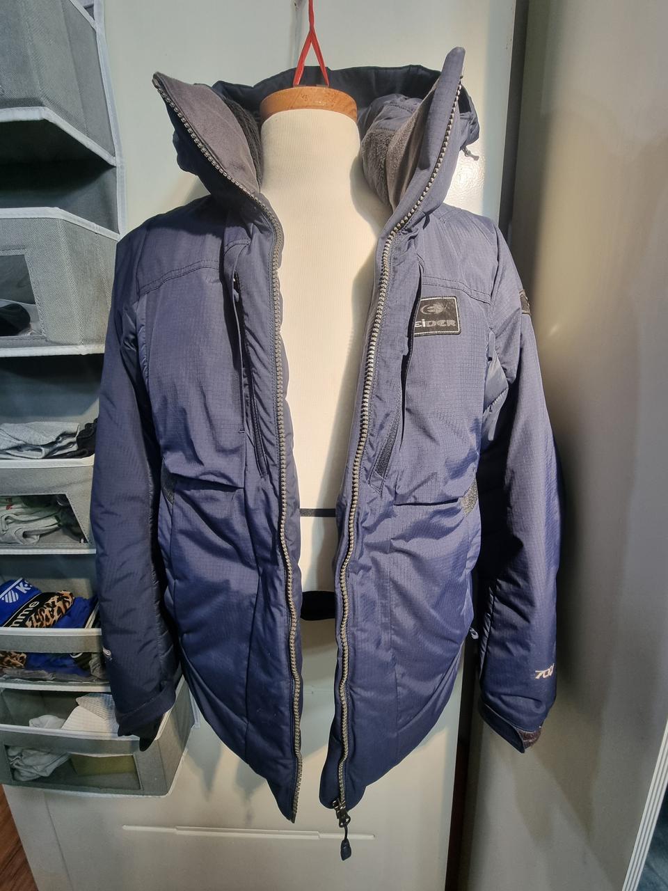 아이더 패딩 M 95 숏정품 남여공용 55 66 대장급 겨울 잠바