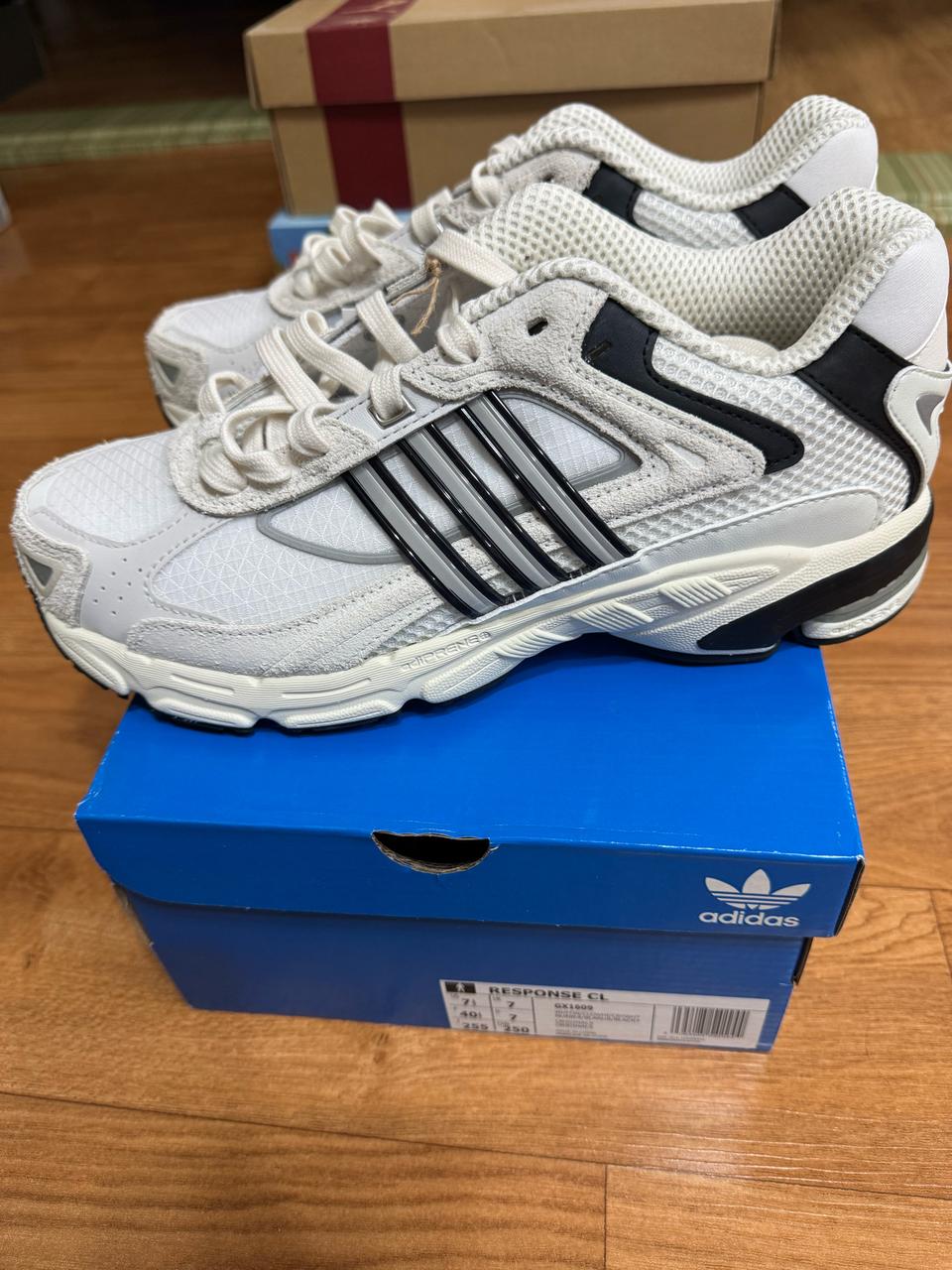 아디다스 리스폰스 cl 255 새상품