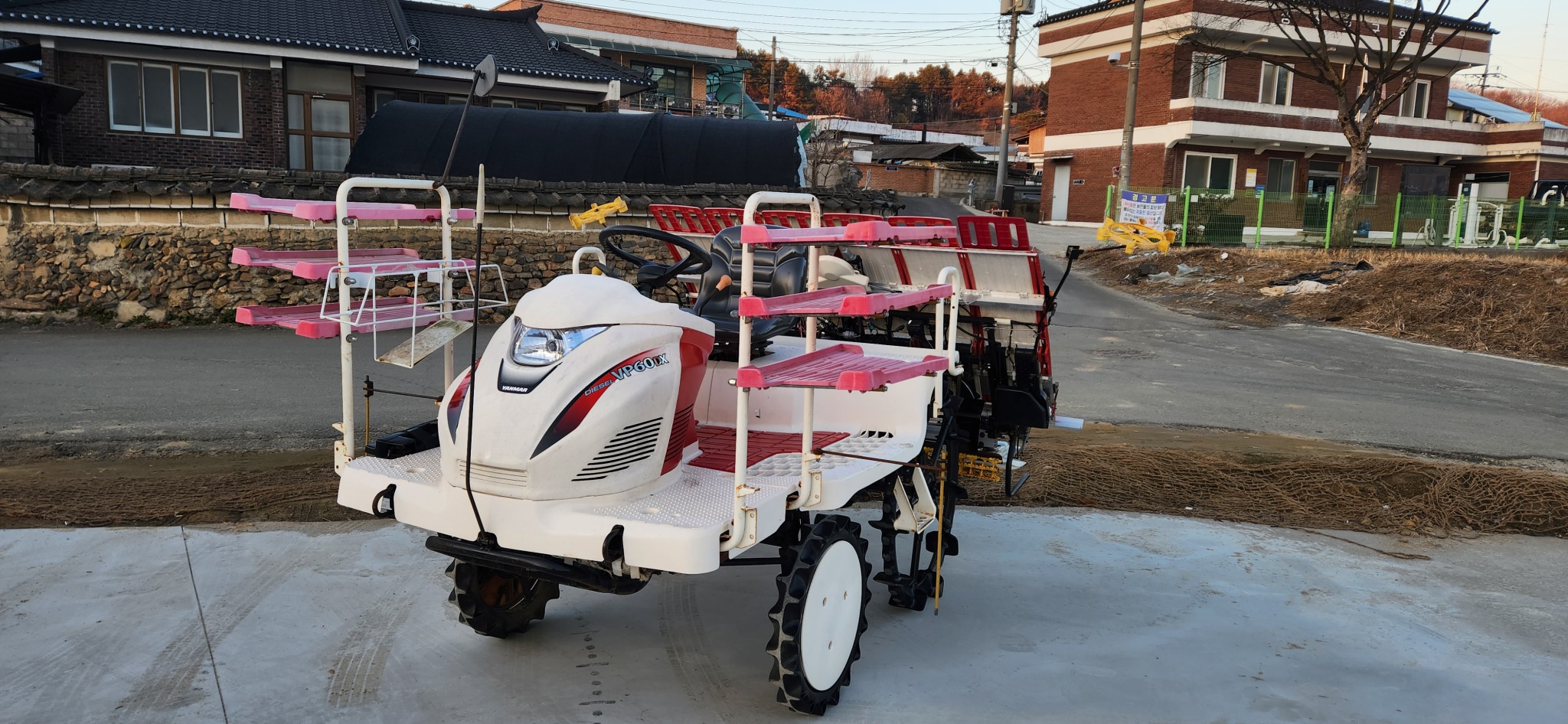 얀마 VP60SDX 승용 이앙기 팝니다