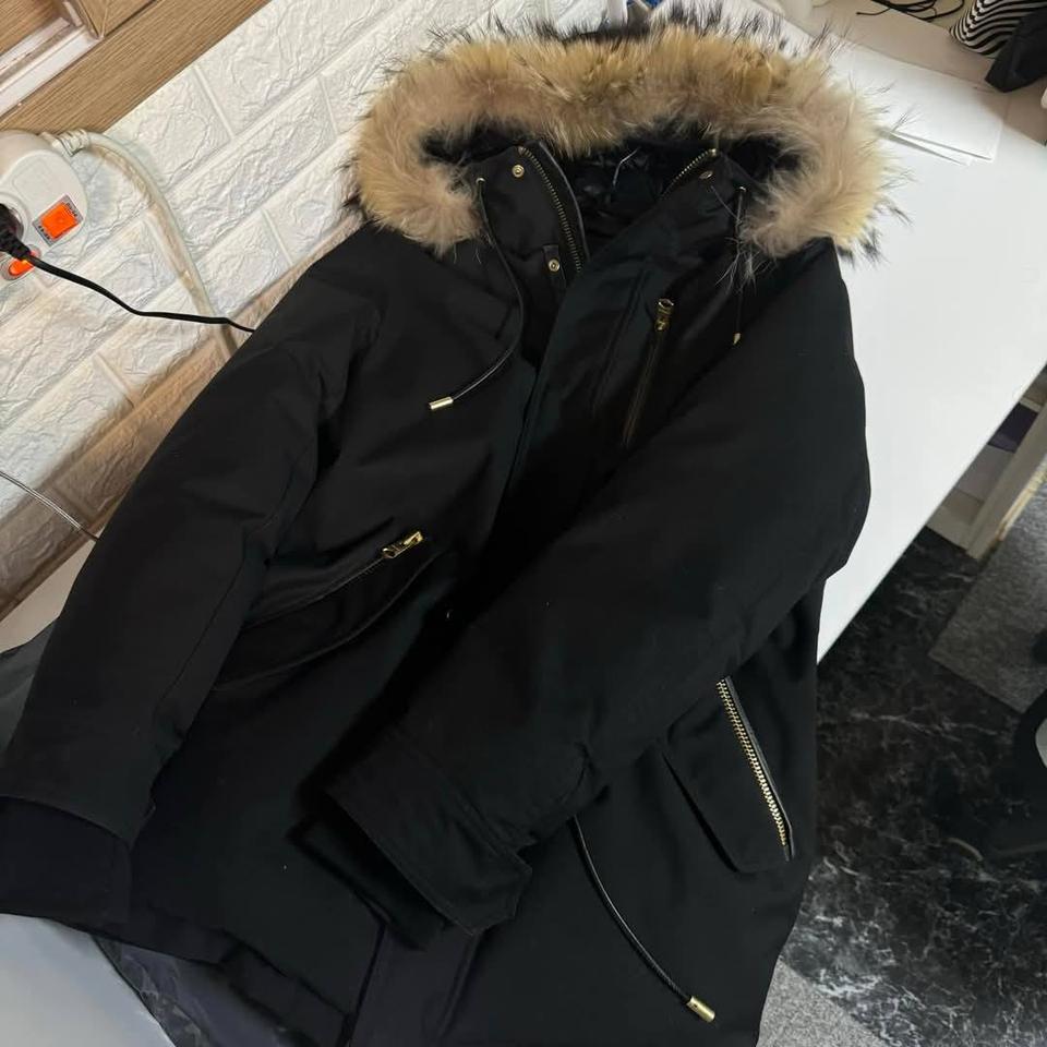 [설날특가 정가 130] 맥케이지 금장 블랙파카 퍼패딩 