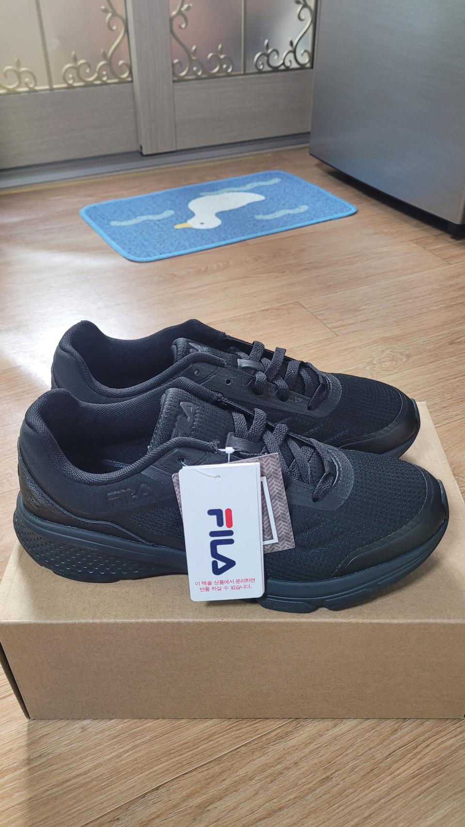 휠라 초경량 런닝화 260.265.270(새상품)