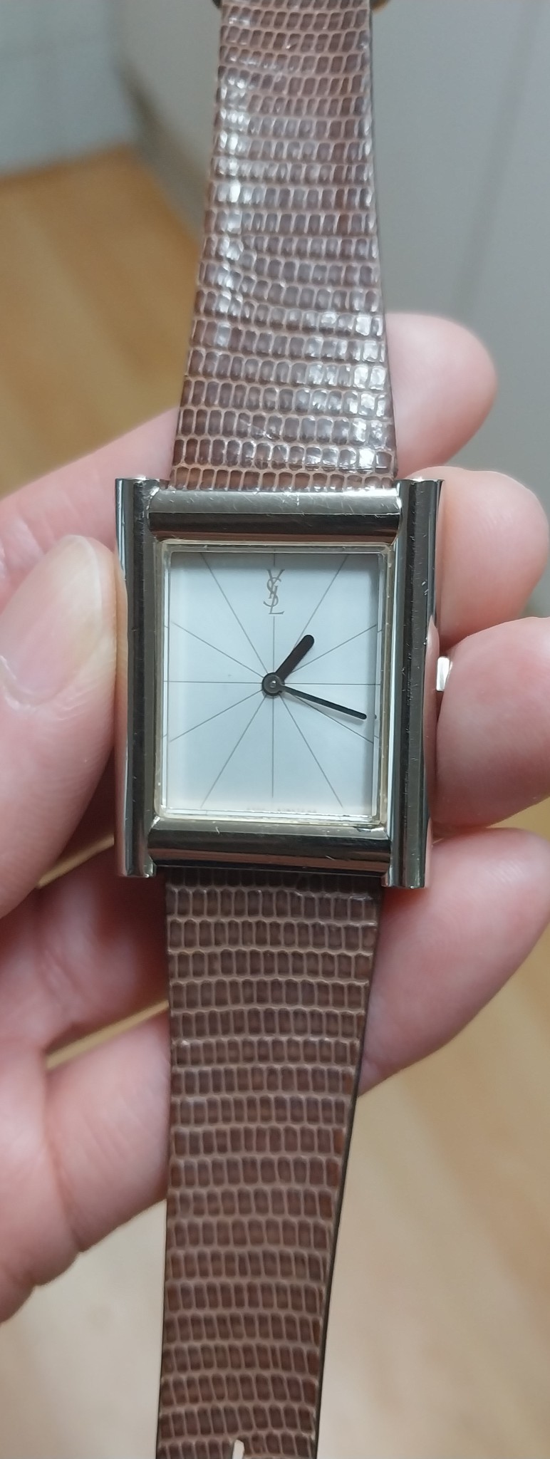 입생로랑 빈티지 손목 시계