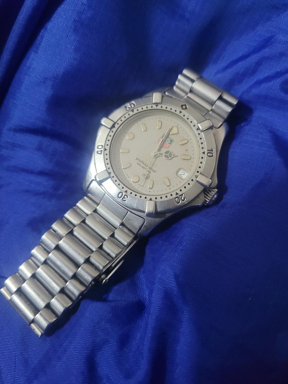 테그호이어 프로페셔널 200