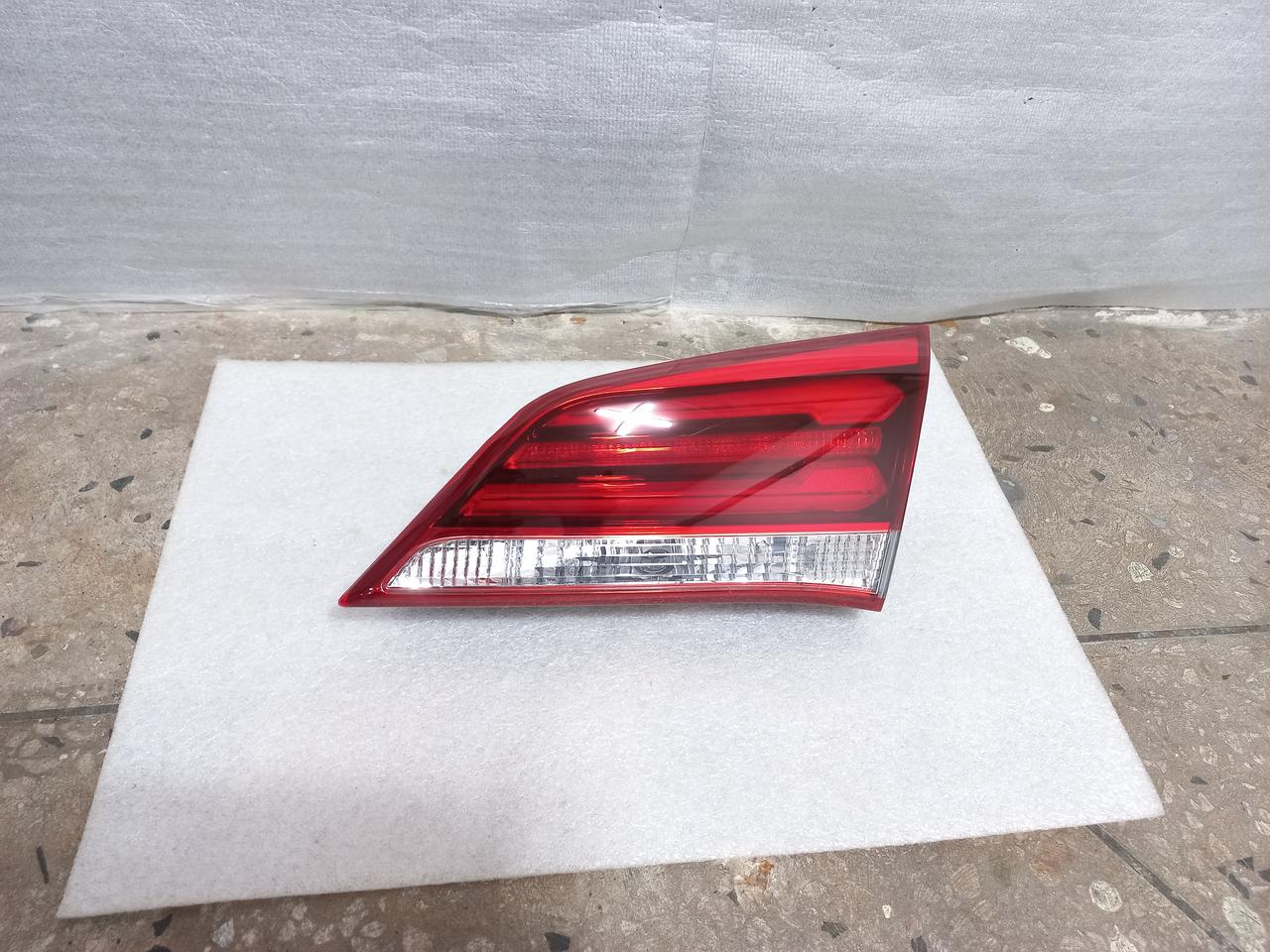 더뉴i40 살룬 조수석 LED 트렁크등