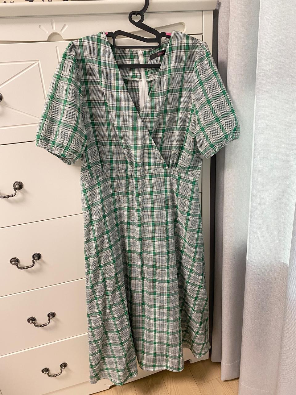 반팔 에이라인 원피스