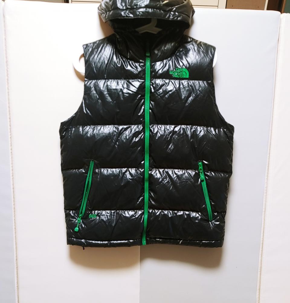 [S] 노스페이스 후드 유광 패딩조끼 블랙360