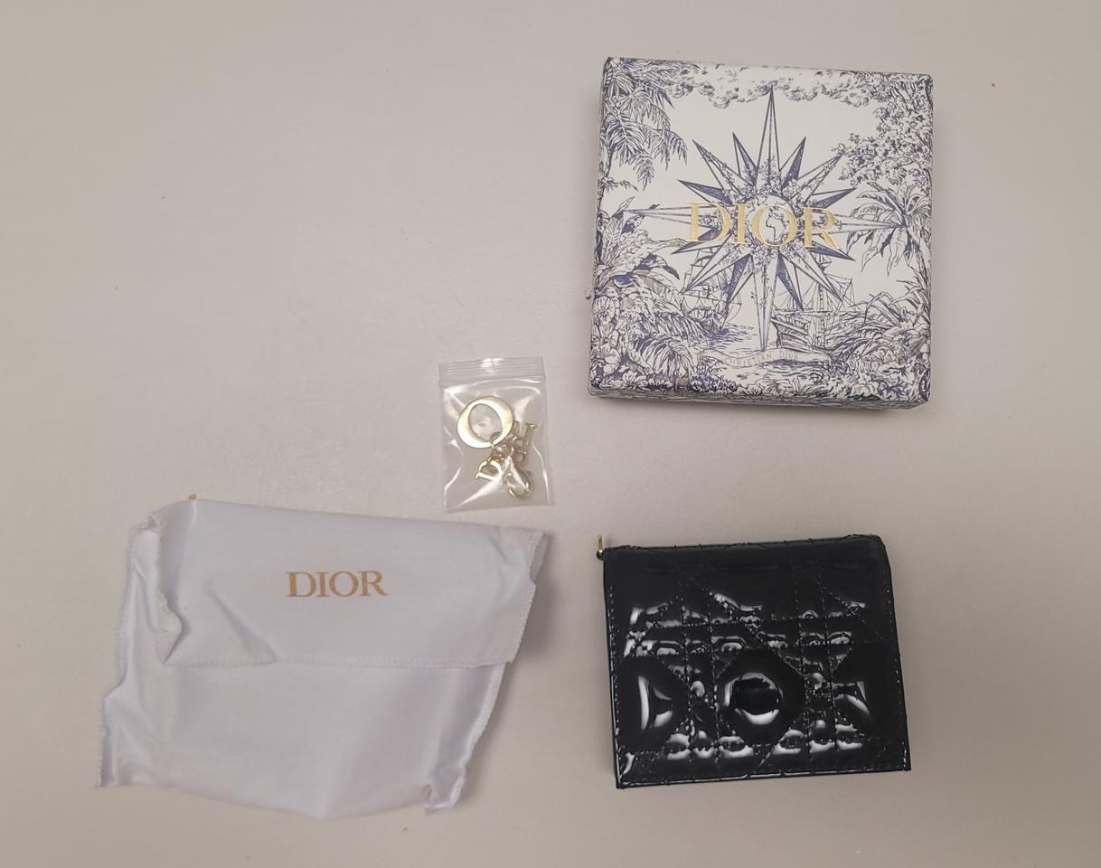 디올반지갑(새상품)