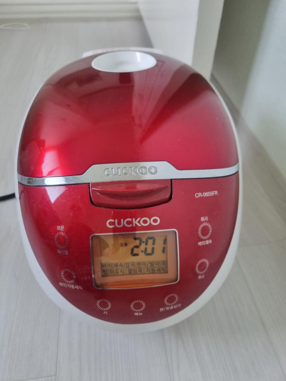 쿠쿠 전기밥솥 팝니다.