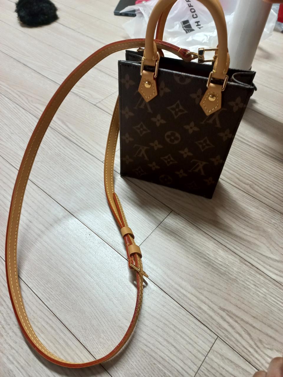 제시가능 한번사용한 루이비통 쁘띠삭