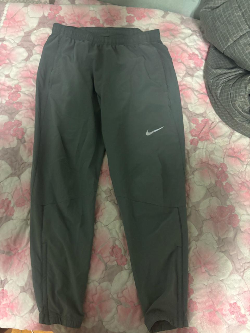나이키 드라이핏 트레이닝 바지 L사이즈 새상품급 판매
