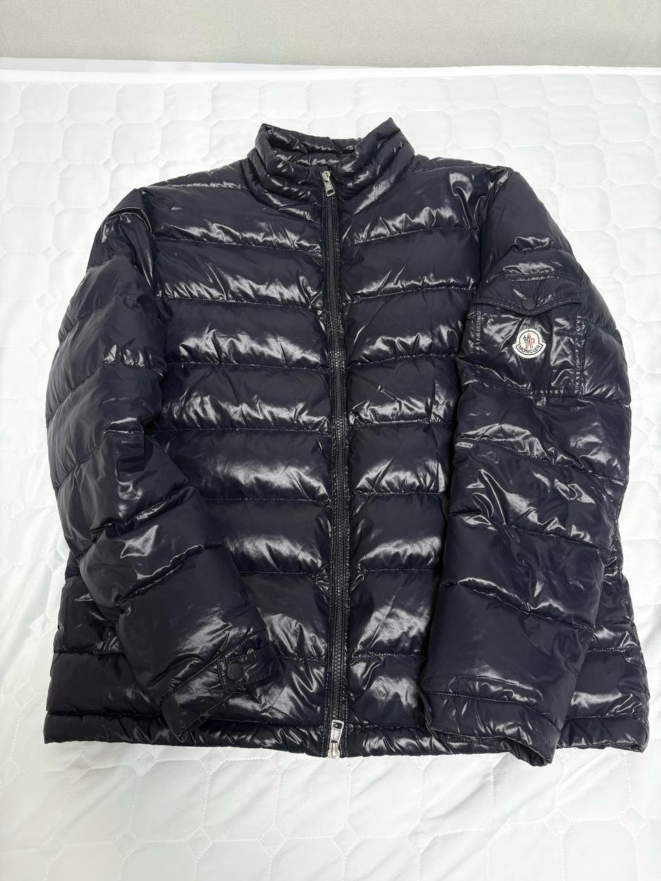 몽클레어 경량패딩