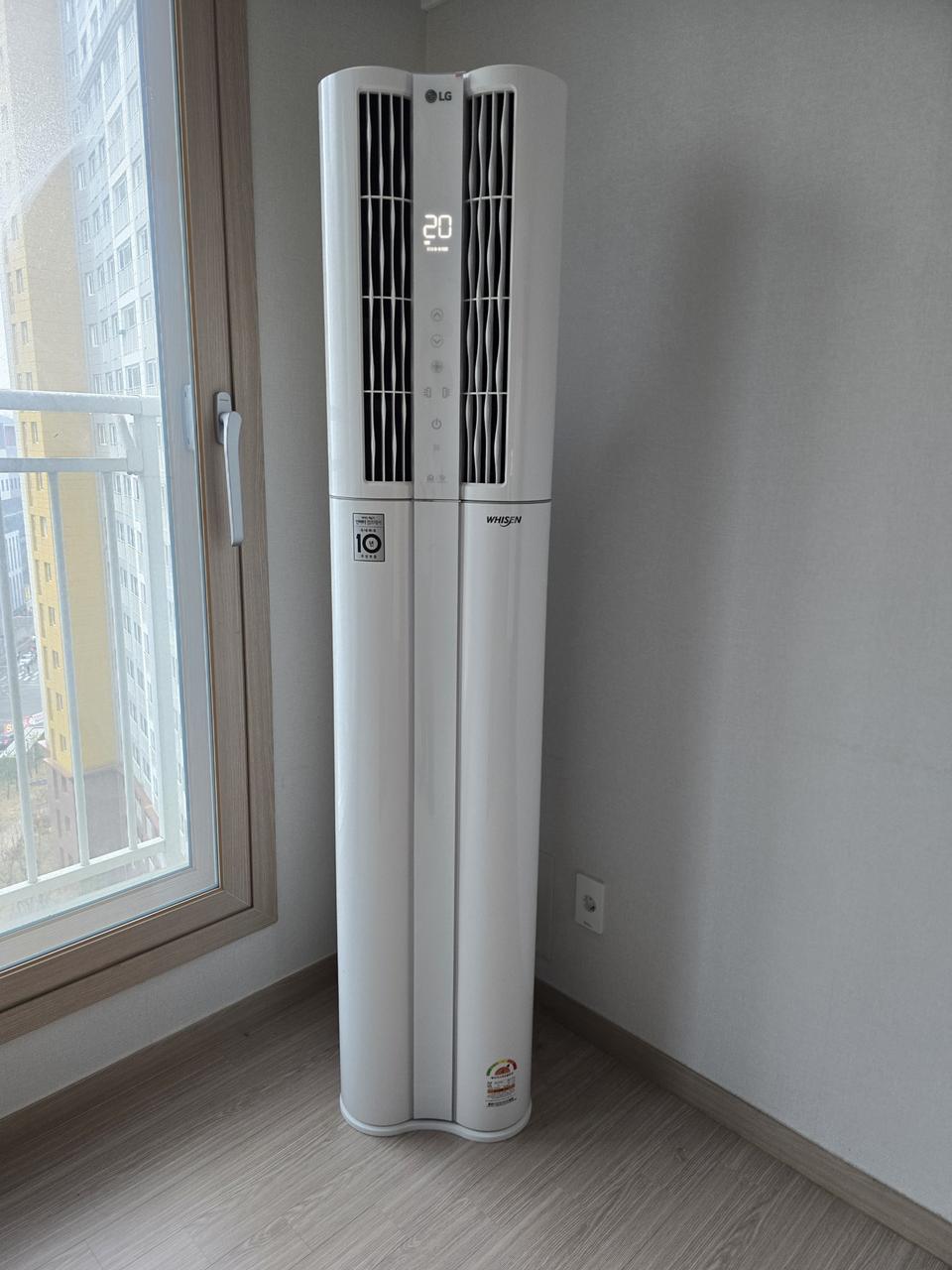 엘지 17평 스탠드 듀얼인버터 에어컨 판매합니다.