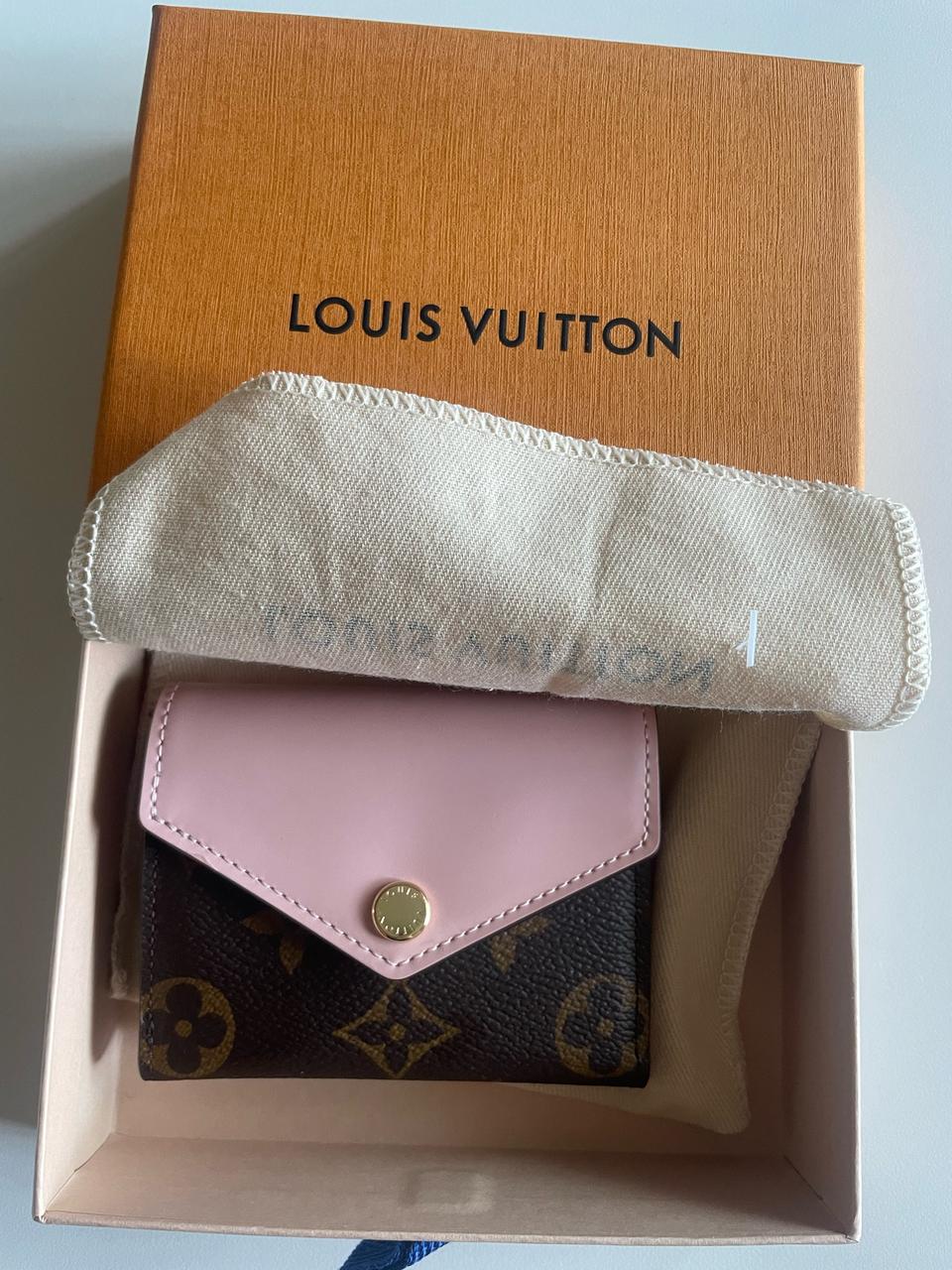 루이비통 조에월릿 카드지갑