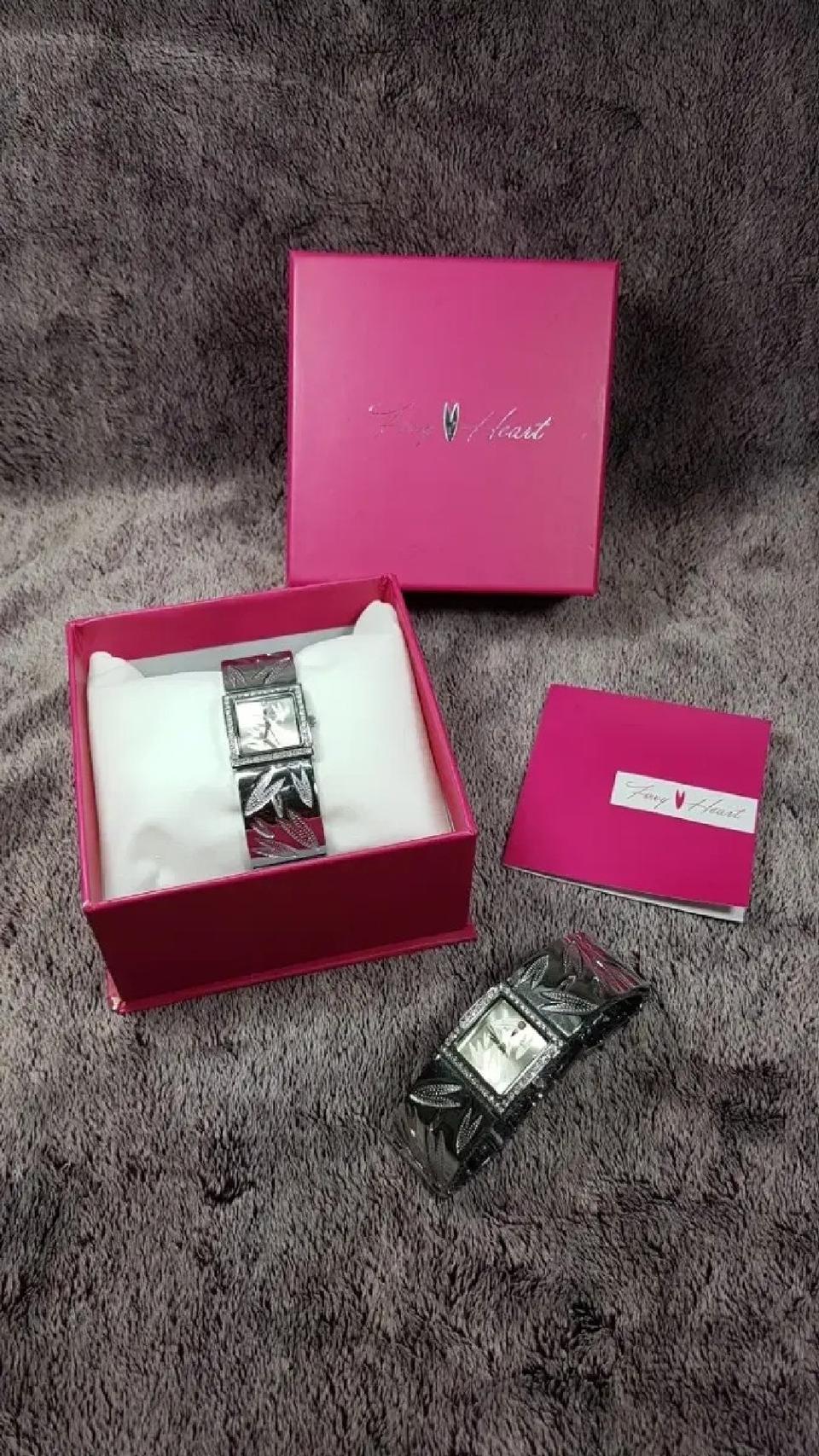 폭시하트 손목시계 새제품