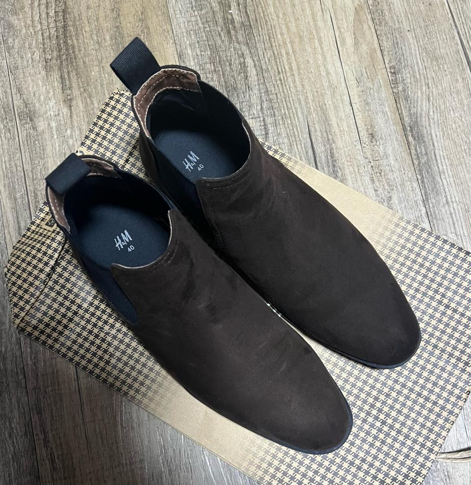 H&M 스웨이드 첼시 부츠 40 사이즈