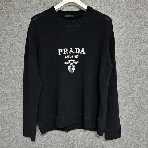 56 사이즈 / 프라다 자수로고 캐시미어 니트 S급