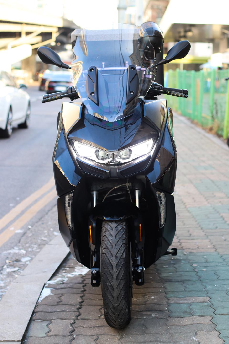 2022 bmw c400gt