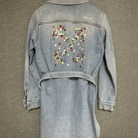 40 사이즈 / 여성 오프화이트 데님 원피스