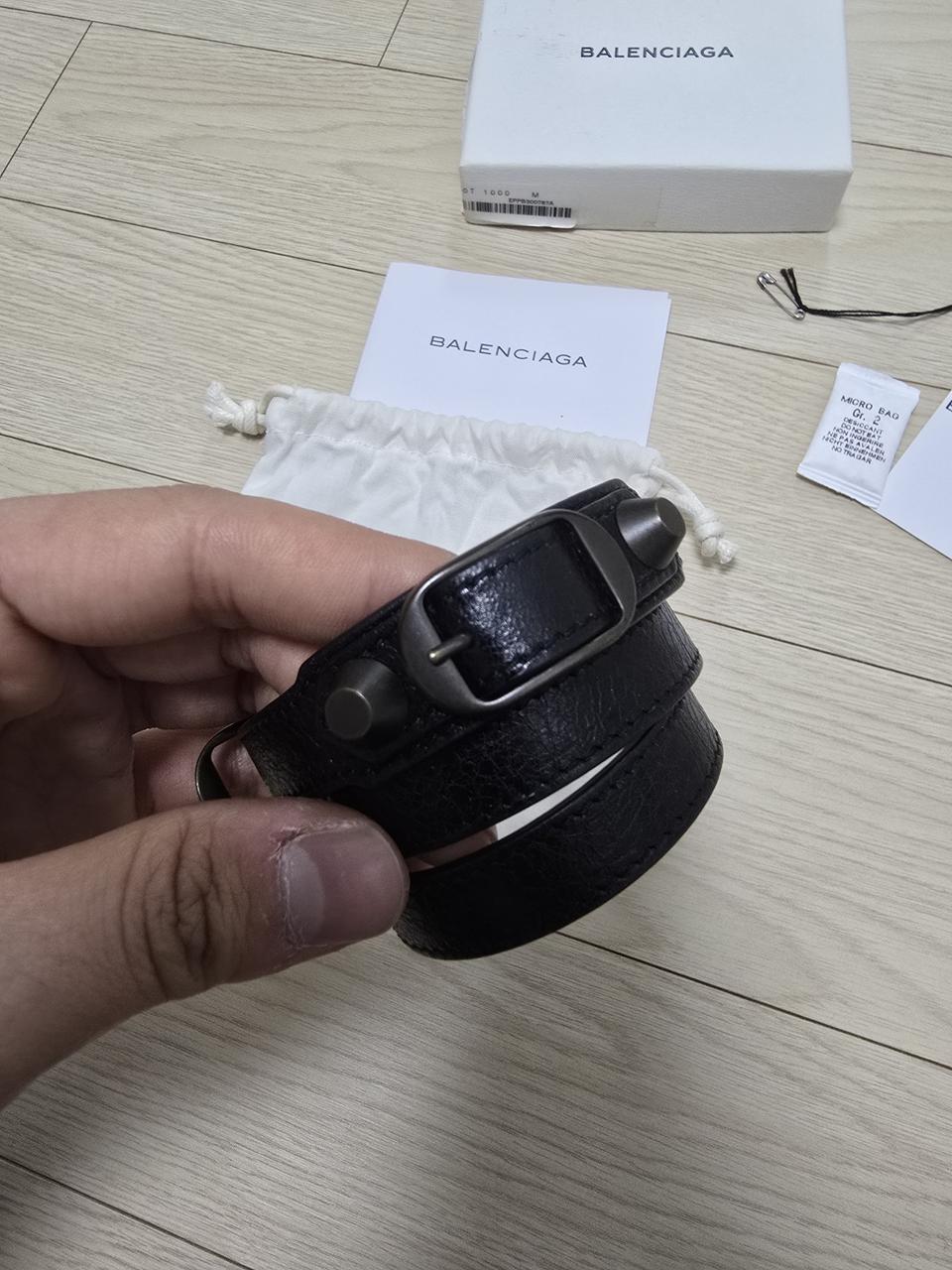 정품 발렌시아가 트리플 브레이슬릿 가죽팔찌