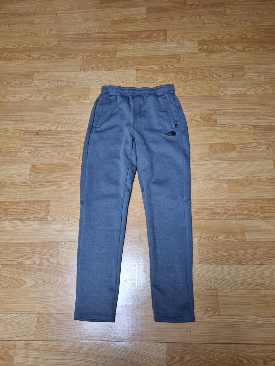 정품 노스페이스 트레이닝 바지 팝니다.
