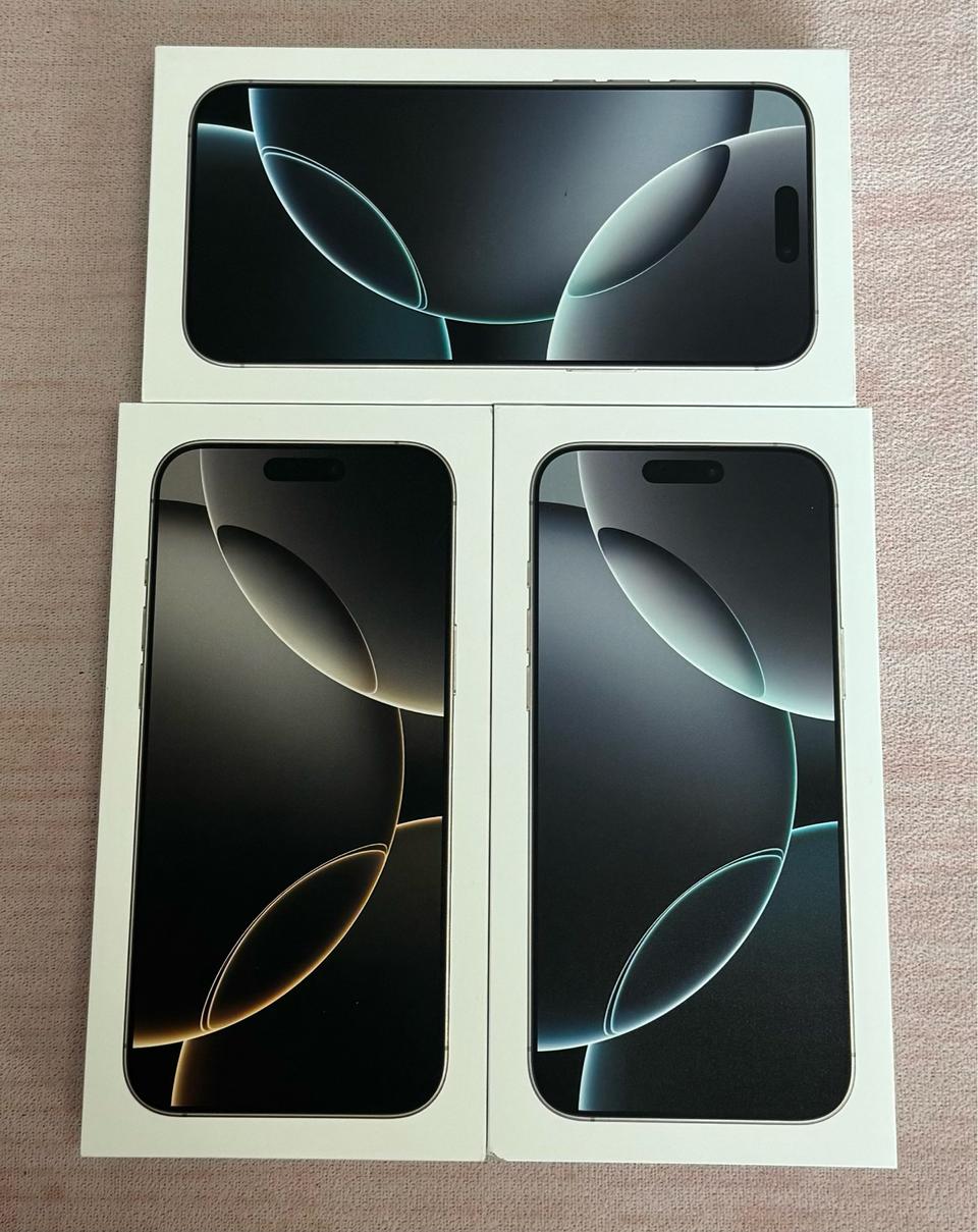 아이폰16프로맥스 자급제 미개봉 입니다