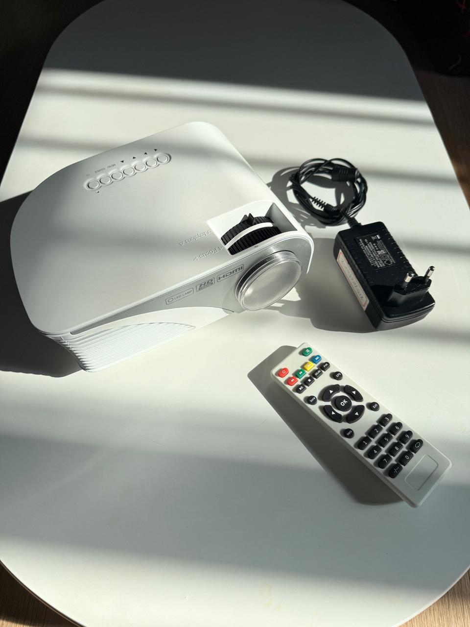 HD Home projector, 1080p