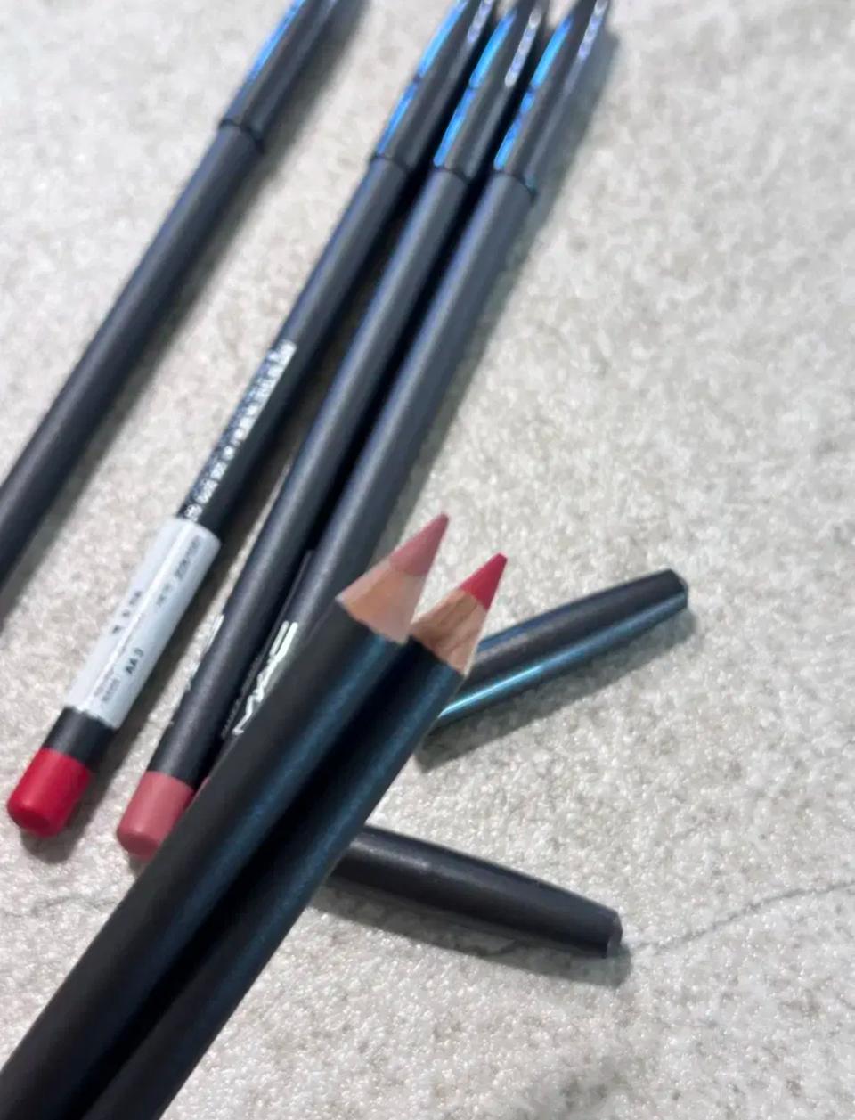 맥 MAC 립 라이너 립 펜슬 [미사용 새 제품] 루비우 #벨벳테디