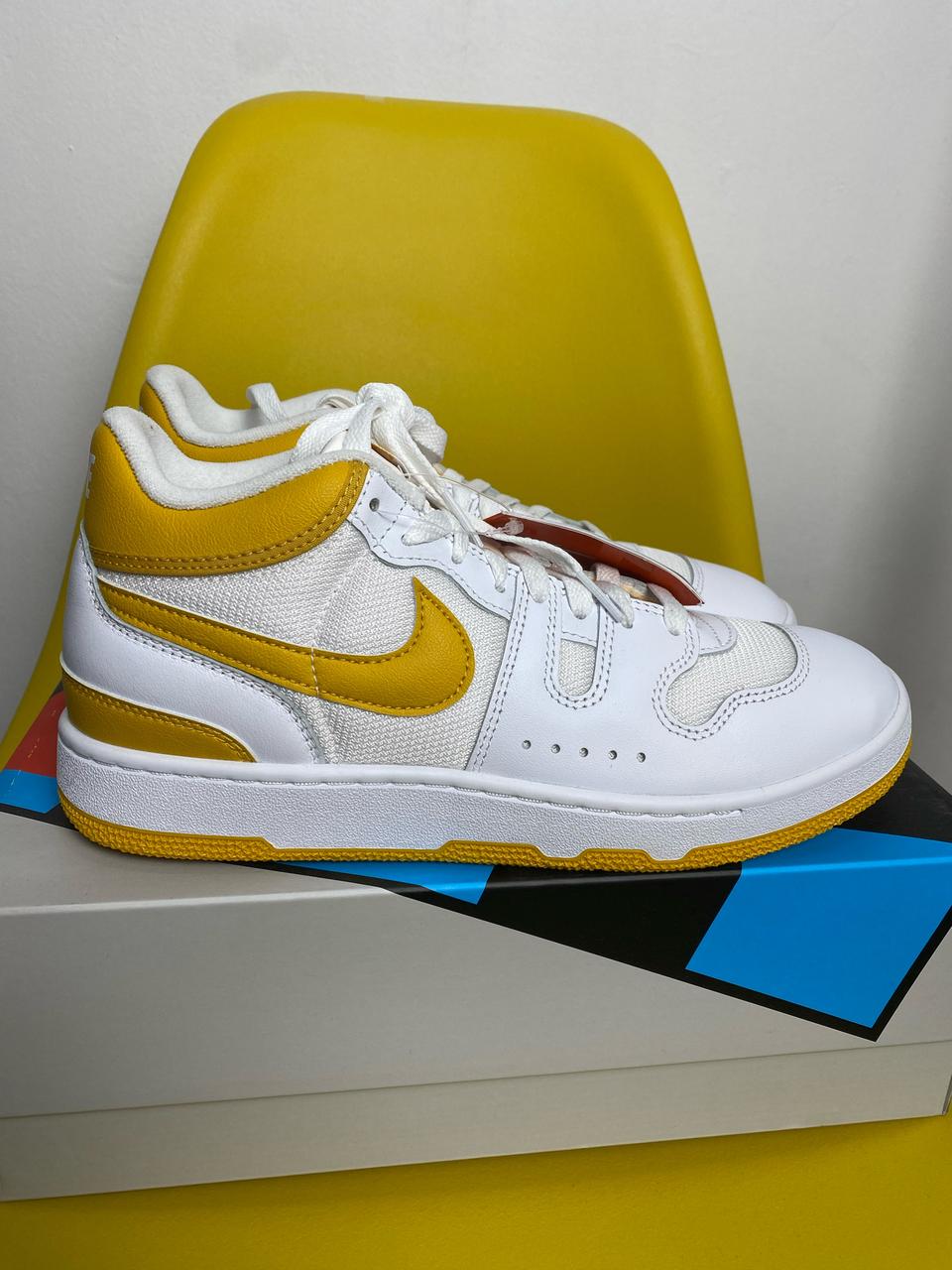 나이키 어택 QS SP 화이트/레몬 베놈-화이트 270