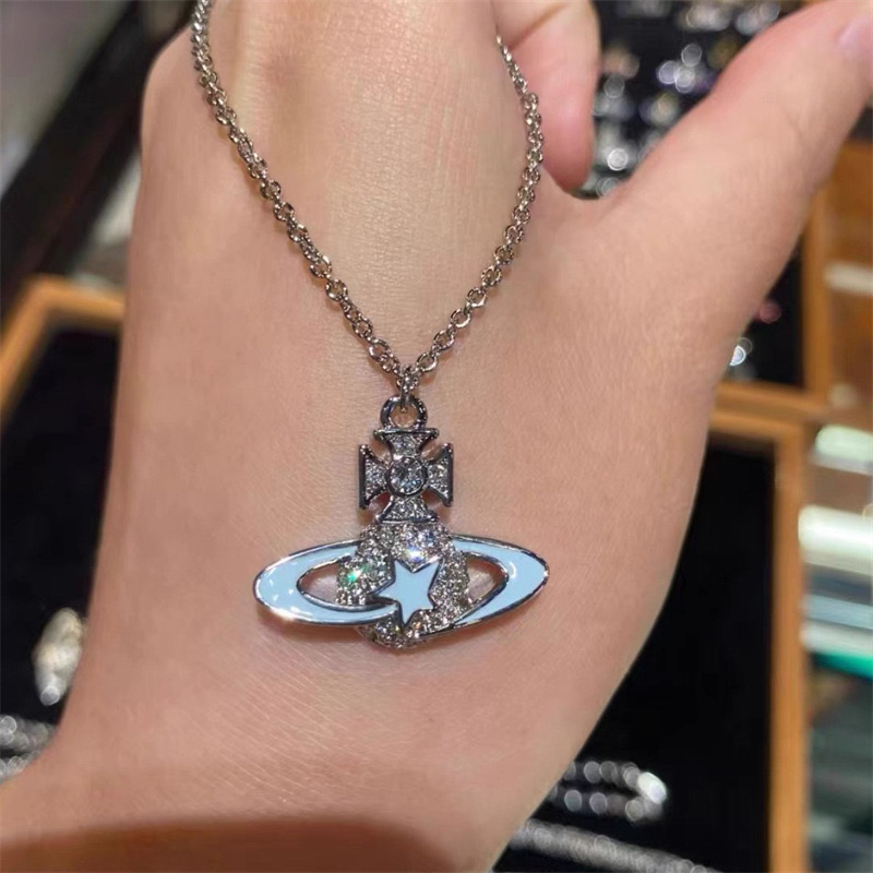 토성 babyblue 밀크 불루 행성 펜던트 셀럽 달콤한 쇠골체인