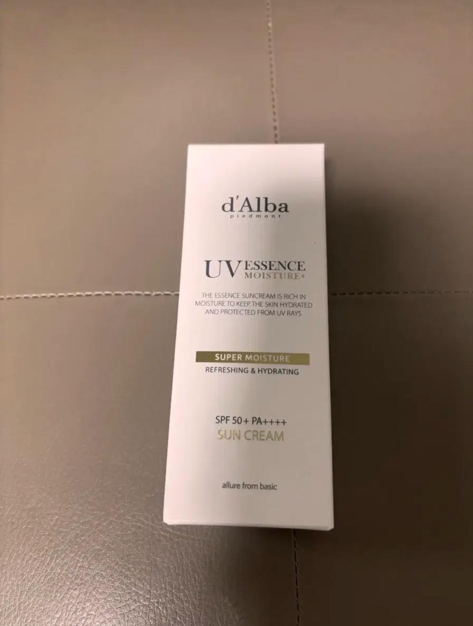 달바 수퍼 모이스처 에센스 선크림