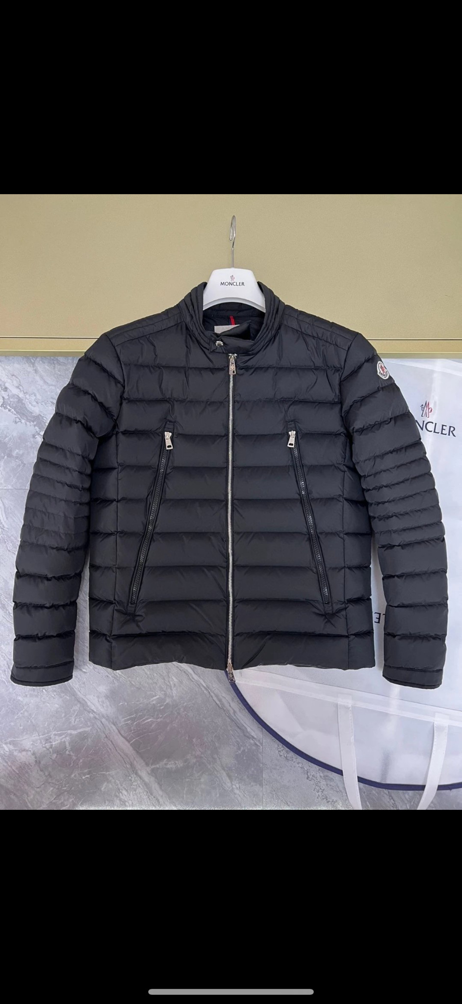 몽클레어 아미오