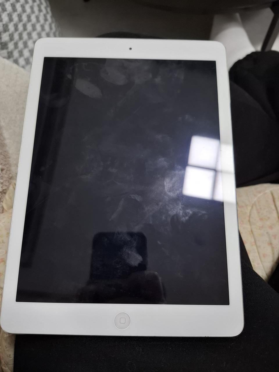 아이패드 에어 MD788KH/A 16GB