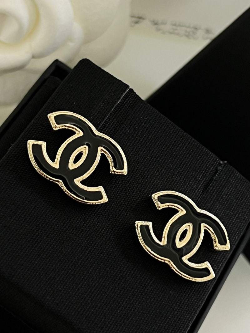 CHANEL 샤넬 cc귀걸이 구하기힘든 디자인
