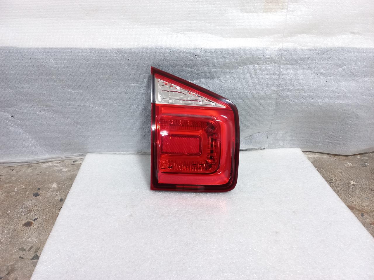 올란도 운전석 LED 트렁크등