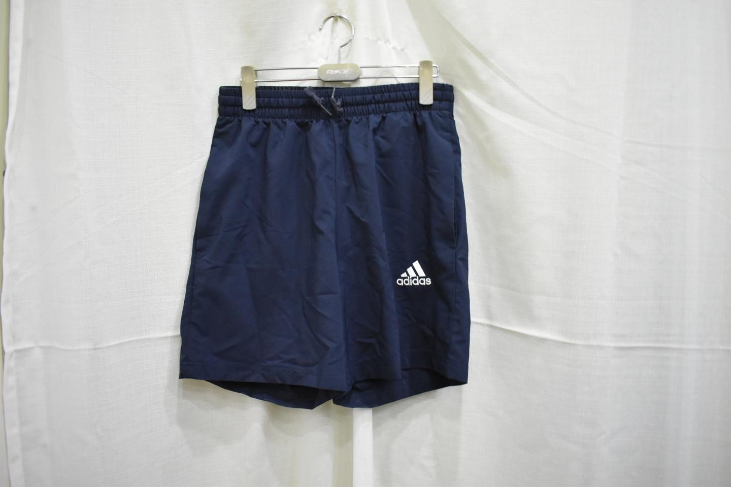 아디다스 반바지 M