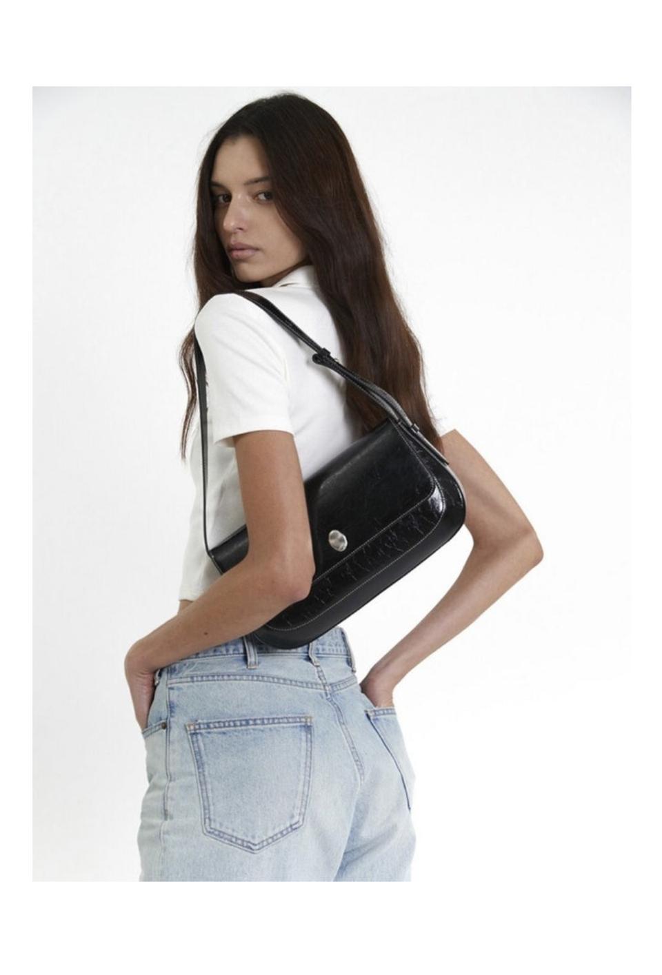 (블랙) 오스트카카 바게트백