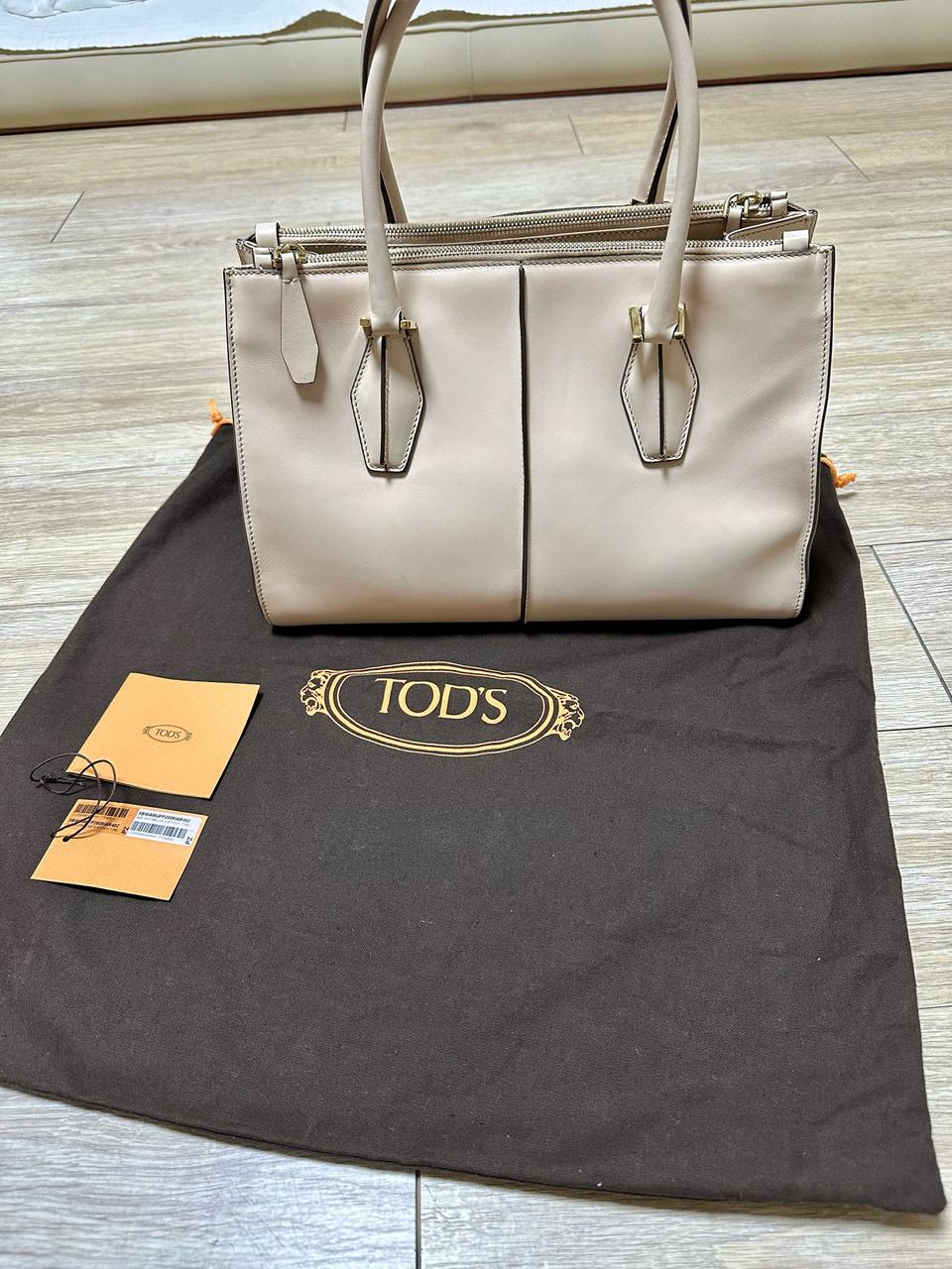 명품 TOD’S 판매합니다.