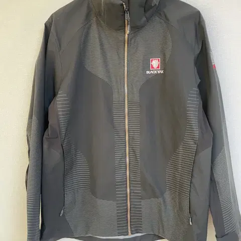 블랙야크 바람막이 105 사이즈