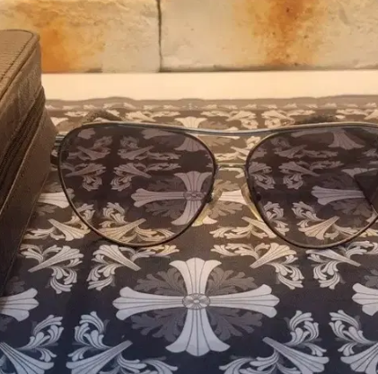 크롬하츠 세메터리 한정판 선글라스