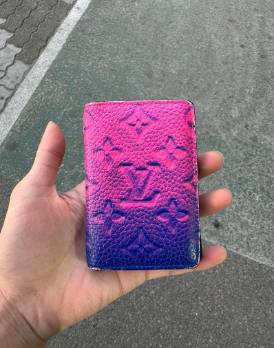 루이비통 포켓 오거나이저 토뤼옹 모노그램 블루 로즈